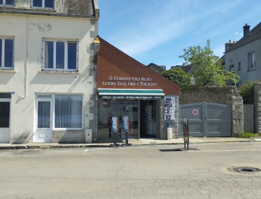 à l’orée du bois