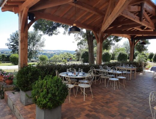 “Au Vieux Pressoir” restaurant chambres d’hôte à Caussens
