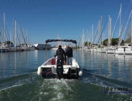 Bateau Ecole Cercle Nautique Port Camargue
