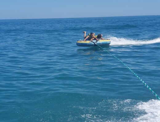 Bouées Tractées – Plage de la Roquille
