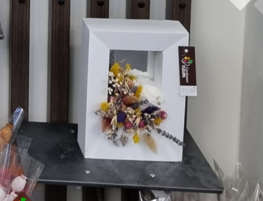 Carrément Fleurs – Fleuriste Clermont-l’Hérault 34 – Livraison de fleurs à domicile