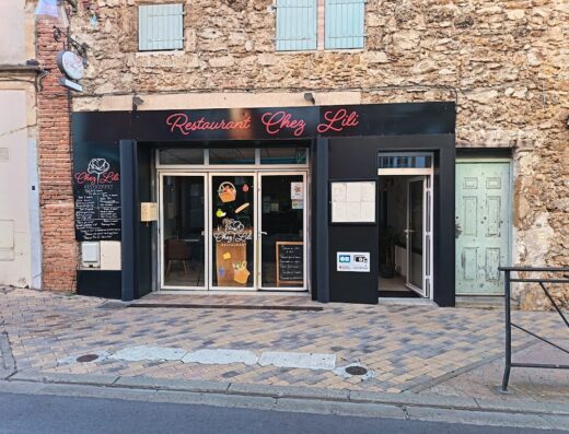 CHEZ LILI