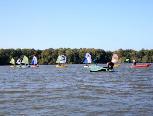 Club Nautique Bain de Bretagne CN2B Voile Kayak Foil