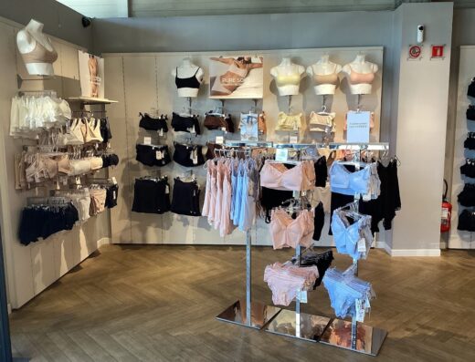 Etam Lingerie et Prêt-à-porter