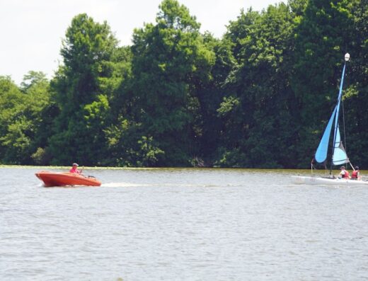 Evad’Sport – Base de loisirs de plein air (accrobranche, activités nautiques)