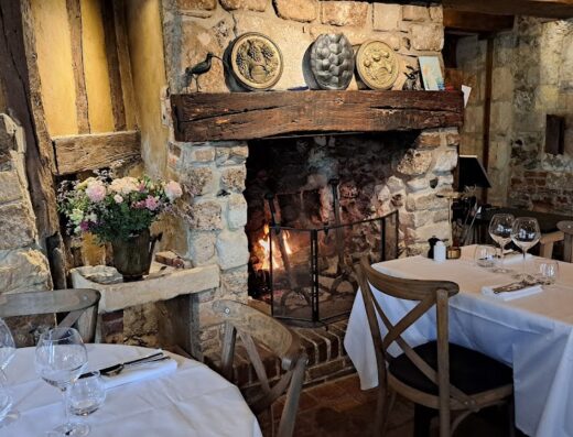 L’Absinthe Restaurant