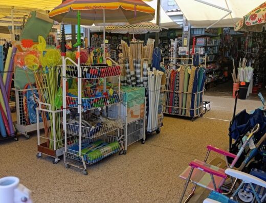 Le Bazar de la Plage, le spécialiste de la peche et de la plage