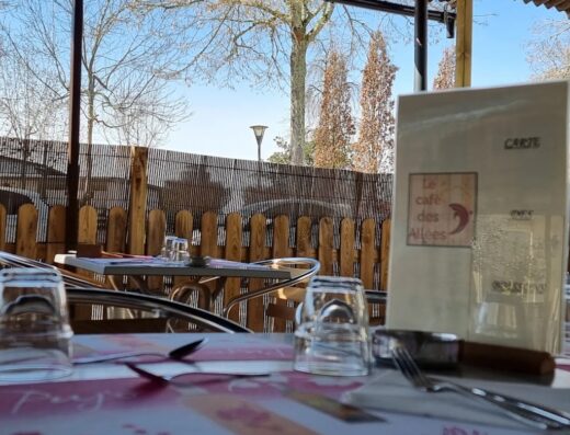 Le café des allées