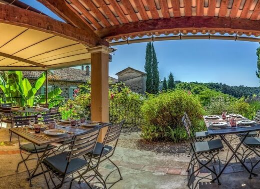 Le Domaine du Mas de la Madeleine Restaurant et Gites de charme en Ardèche