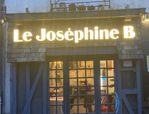 Le Joséphine B. (ex Nez grillé)