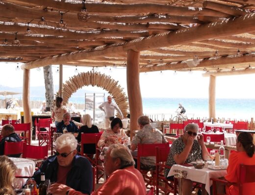 Le Nautic Beach – restaurant & plage privée