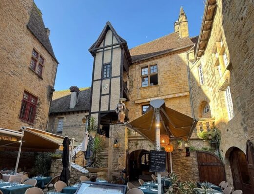 Les Chevaliers de la Tour