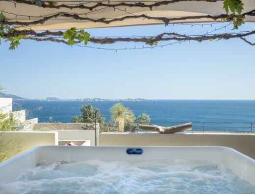 LES SUITES LOVE SPA VUE MER PISCINE