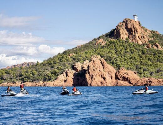 LUXURY JET 83 | Jet Ski | Bouée tractée & Flyboard