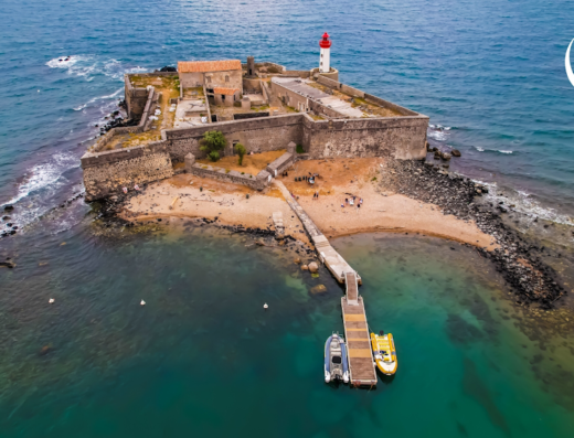 Midicapthau – Balade en bateau 12 passagers – Vias Plage