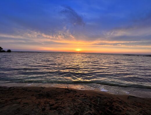 Pink Lagoon / Lac de Biscarrosse (Camping de la Rive )- Base nautique de voile, ski nautique, flyboard, paddle…