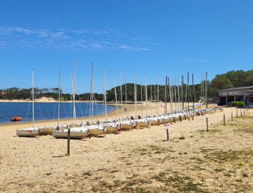 Pôle nautique de Soustons plage : voile, surf, kayak, paddle