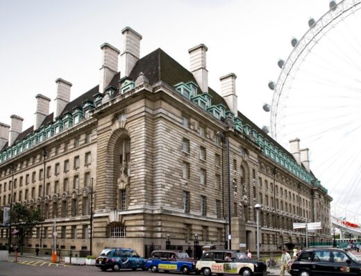 Premier Inn London County Hall hotel