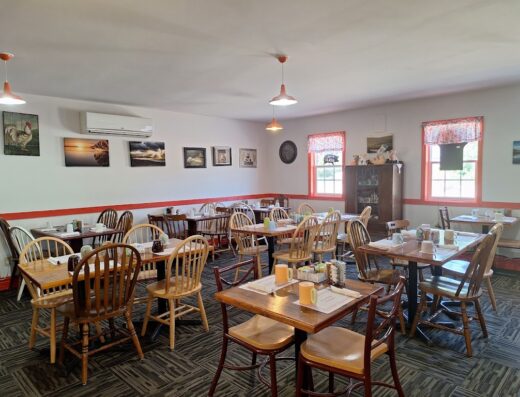 Sandeannie’s Bakery & Tea Rm