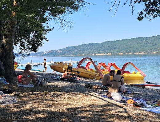 SURF CENTER – Location Nautique Lac de Sainte-Croix