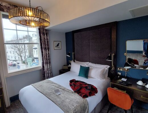 The Blackbird, Earl’s Court