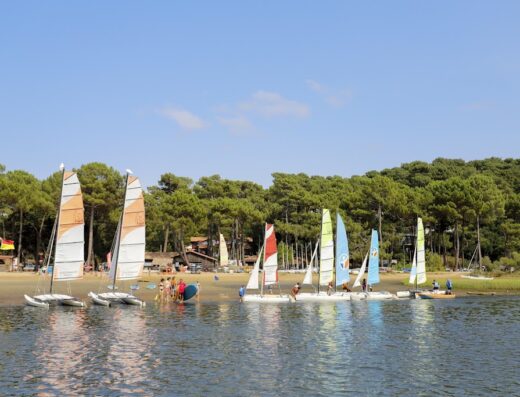 Yacht Club Landais – Pôle Nautique – Formation – École Française de Voile et Location de Voile, Kayaks et Stand Up Paddle