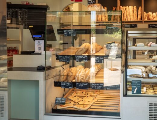 Boulangerie Pâtisserie “Au four et au pétrin”