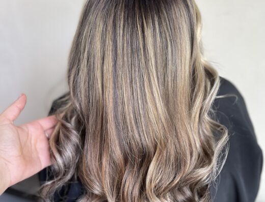 LE Studio by John Style coiffeur créateur mixte expert en lissages et techniques de blonds