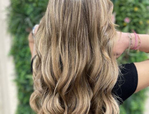 LE Studio by John Style coiffeur créateur mixte expert en lissages et techniques de blonds