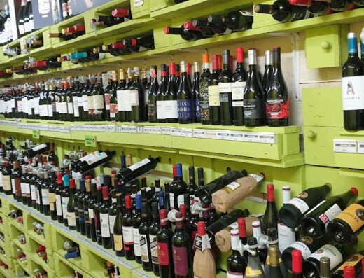 LICORERÍA VINOTECA SUPERCARO MÁLAGA