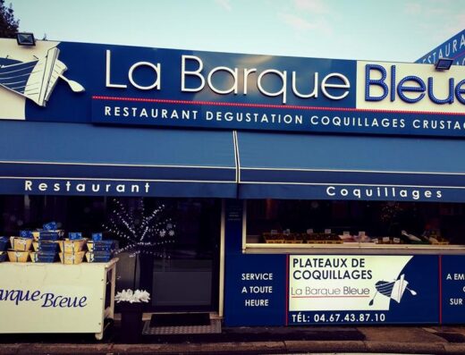 RESTAURANT “La Barque Bleue” à MEZE