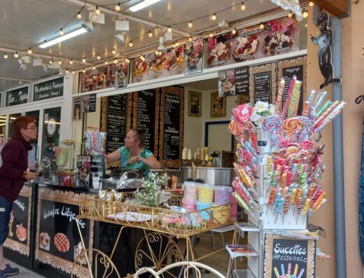 Crêperie – Belgium waffle, gaufre liégeoise, crêpe, bubble waffle
