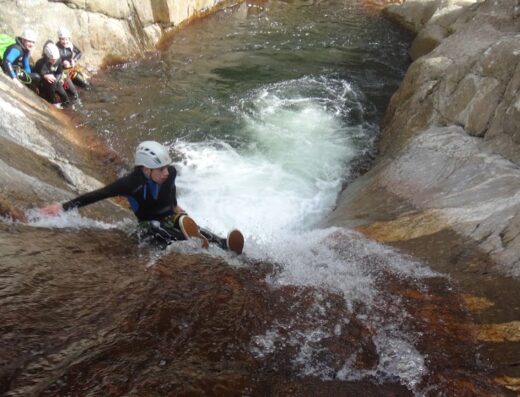 Aventure 34 – Canyoning Hérault, Spéléo, Via Ferrata, Via Corda, Escalade près de Montpellier