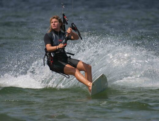 BOOSTER-KITE