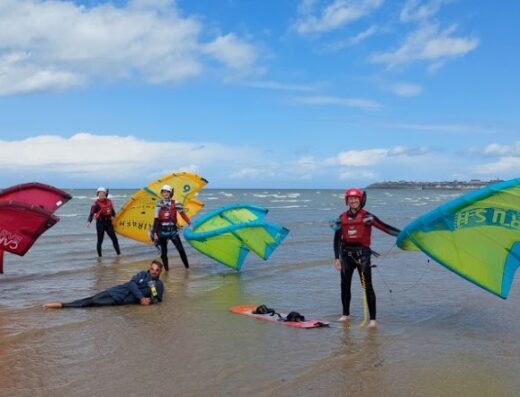 École de Kitesurf et Wingfoil Fifty Kite.