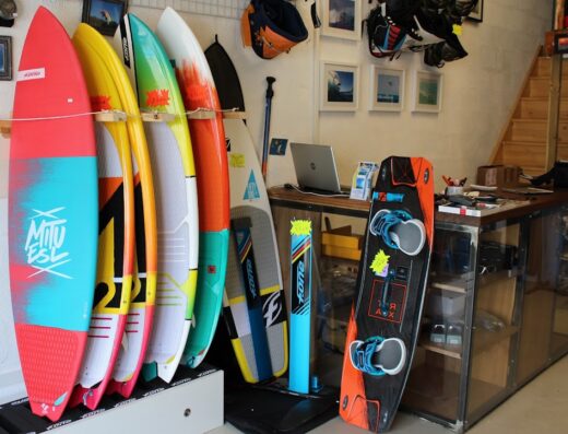 HIBISKITE SHOP ÉCOLE DE KITESURF WINGSURF