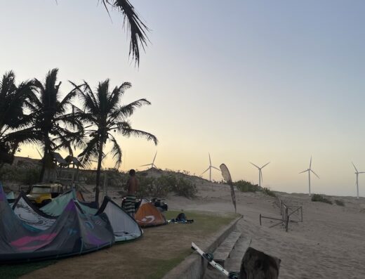 Hot School – Kitesurf – Wingfoil – SUP