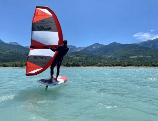 Le SPOT Wingfoil & Windsurf school