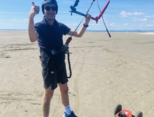 OKLM, École kitesurf, wingfoil , cours particuliers, coaching, navigation surveillée, baptême tandem