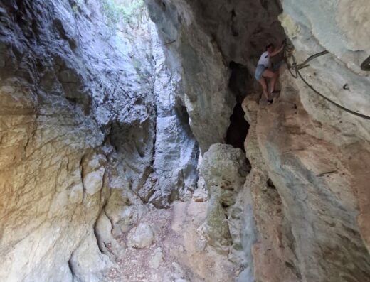 Roc’N River- Canoë, Canyoning, Via ferrata, Rando Rappel, Paddle, Escalade.